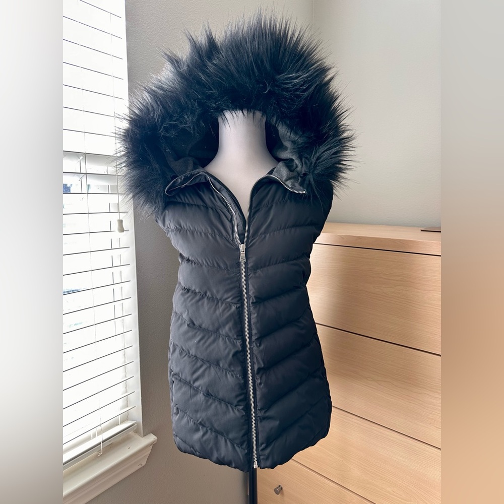 GAP Black Outdoor Edition Vest